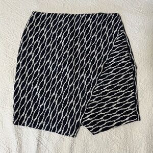 🚨3 for $35 Loft Navy White Black Mini Skirt
